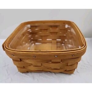 Longaberger Small Berry Basket w/Protector 1996 No Handle‎